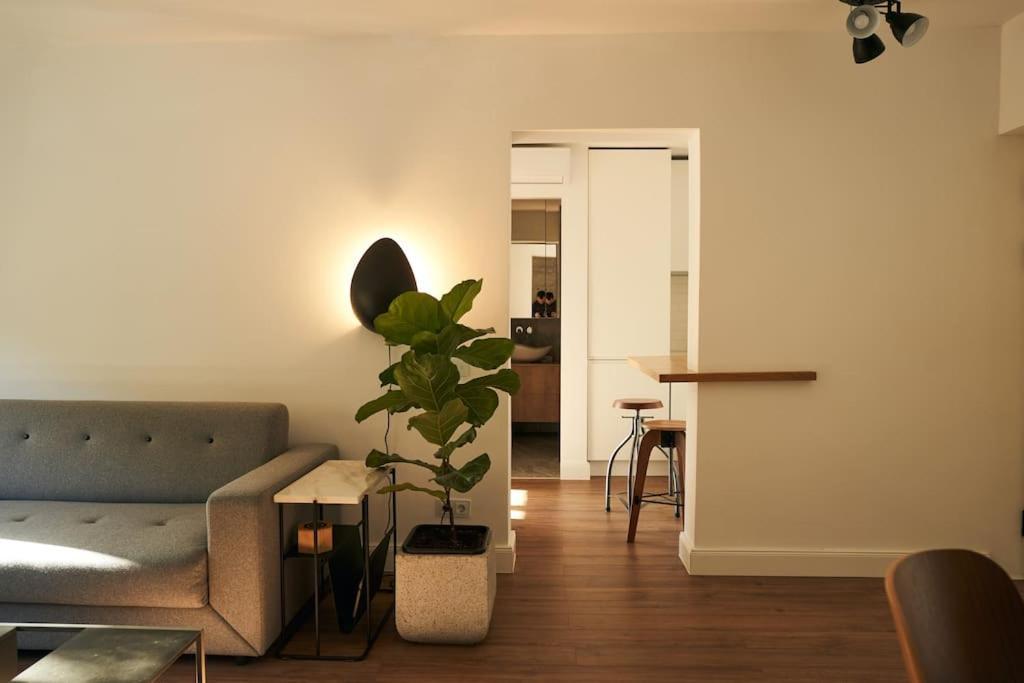 Ultracentral Two Rooms Apartment In Bucareste Exterior foto