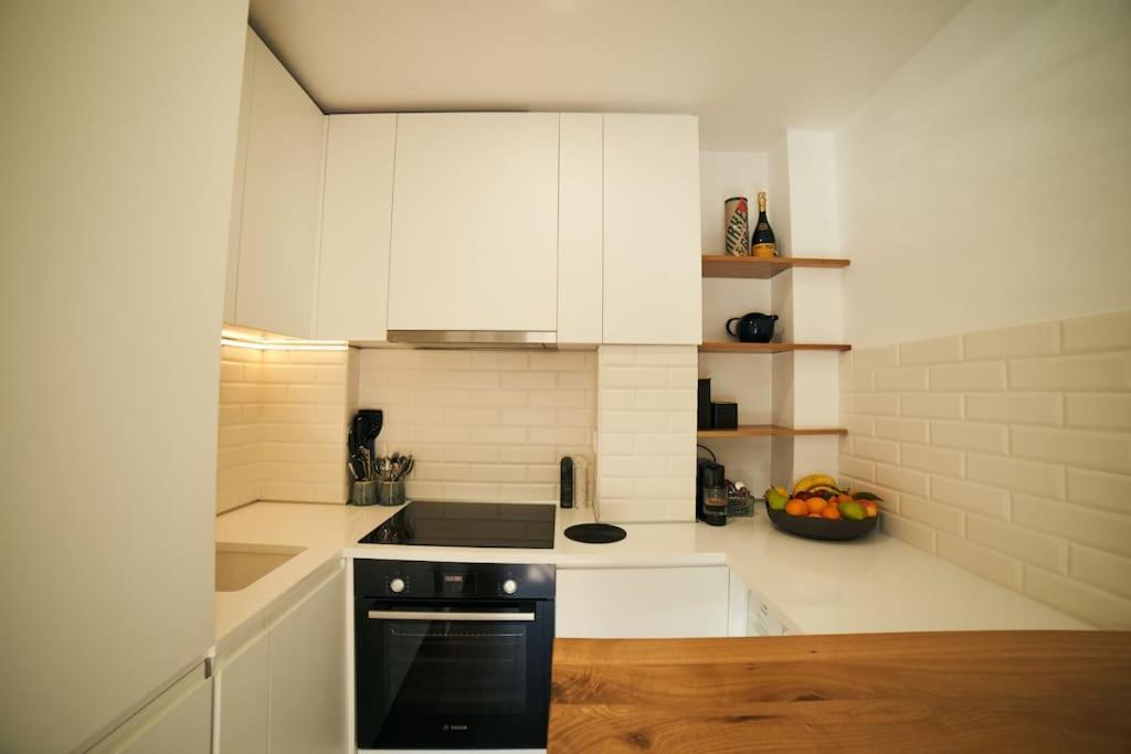 Ultracentral Two Rooms Apartment In Bucareste Exterior foto
